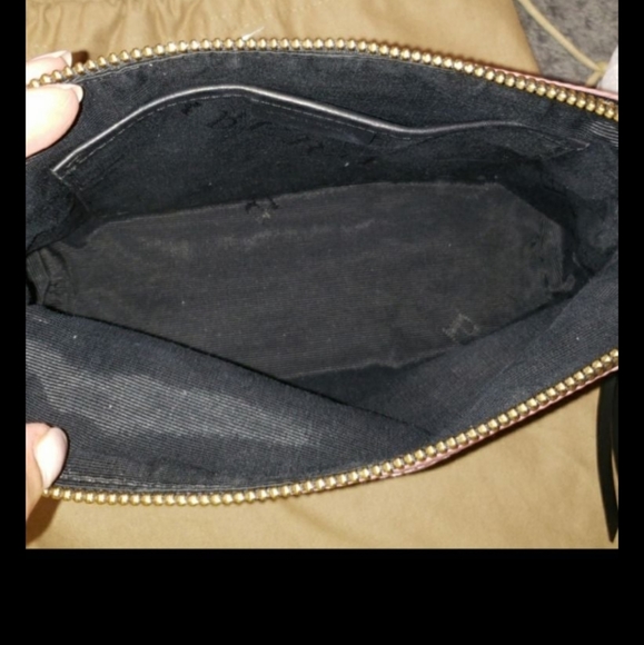 AUTHENTIC BURBERRY CLUTCH MAKEUP BAG - Picture 3 of 4